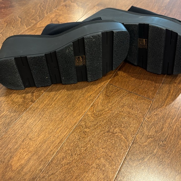 L’intervalle sandales - Picture 4 of 5